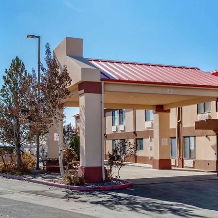 Econo Lodge Pueblo Luaran gambar