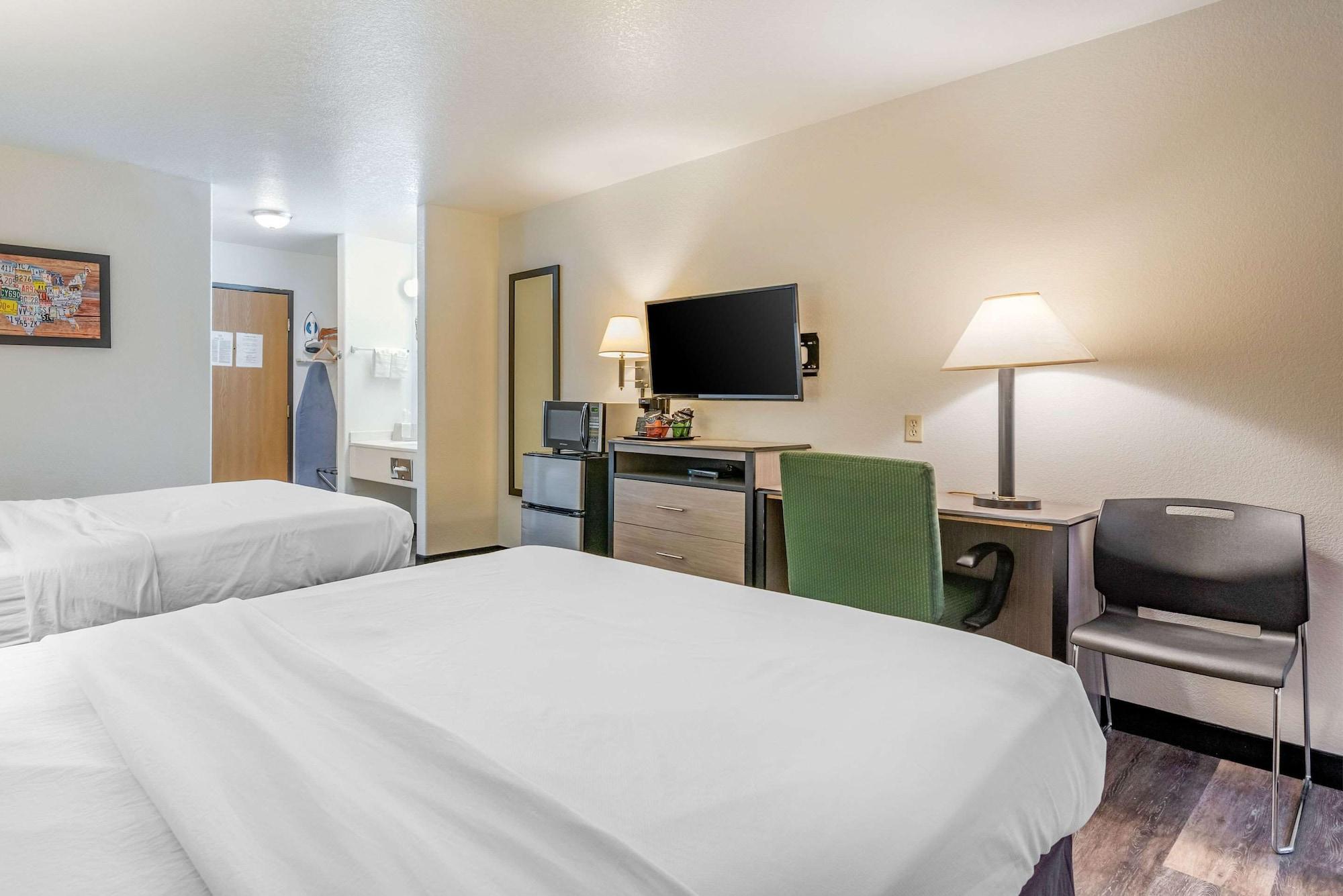 Econo Lodge Pueblo Luaran gambar