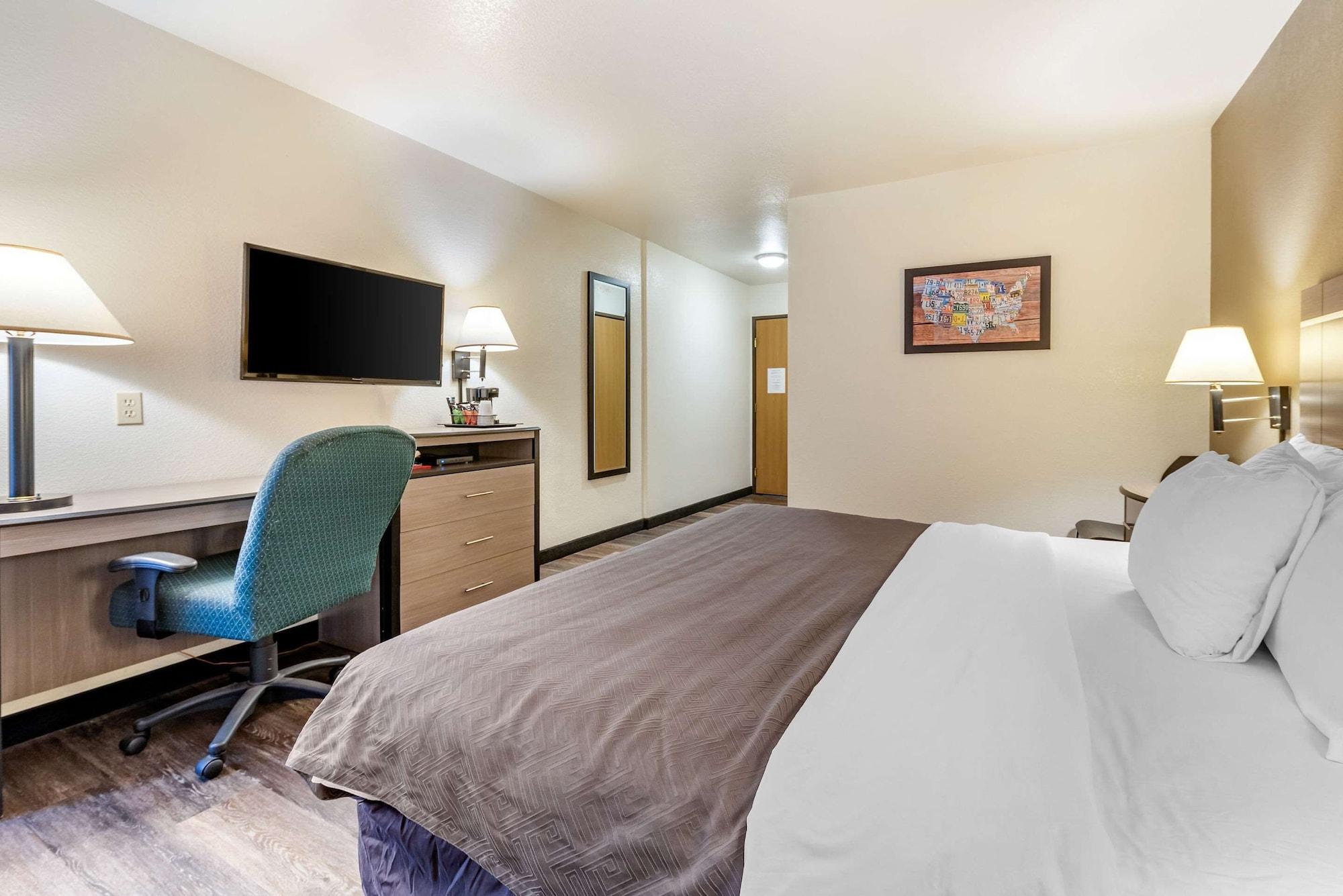 Econo Lodge Pueblo Luaran gambar