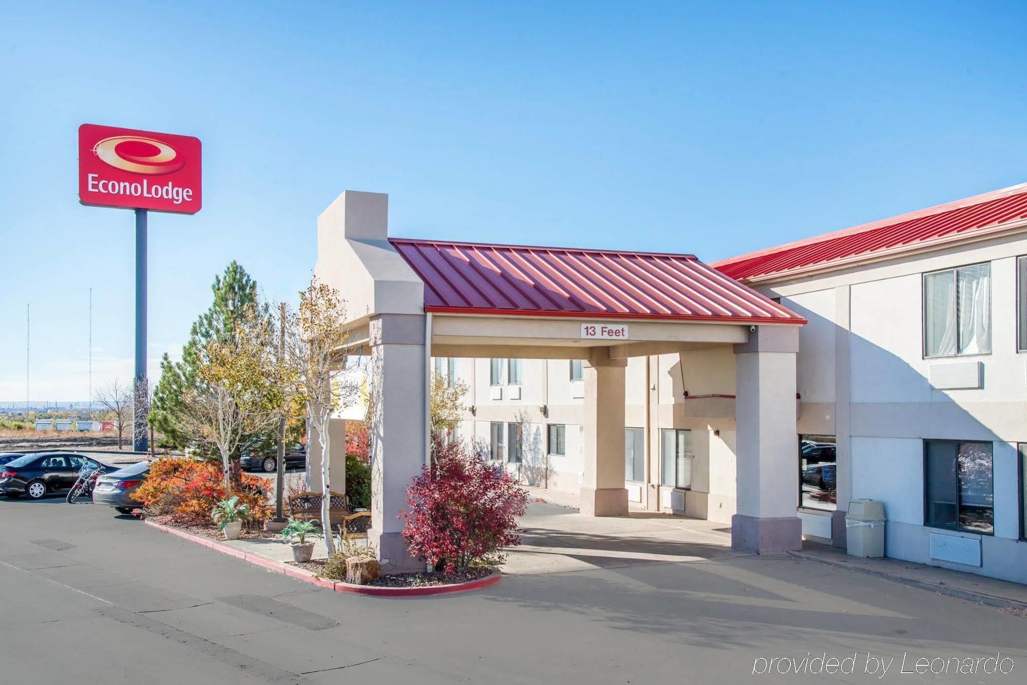 Econo Lodge Pueblo Luaran gambar